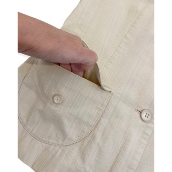 Ann Taylor Cream Striped Blazer Jacket, Size 8 - Picture 5 of 16